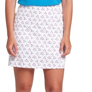 Lady Hagen fireworks golf skort